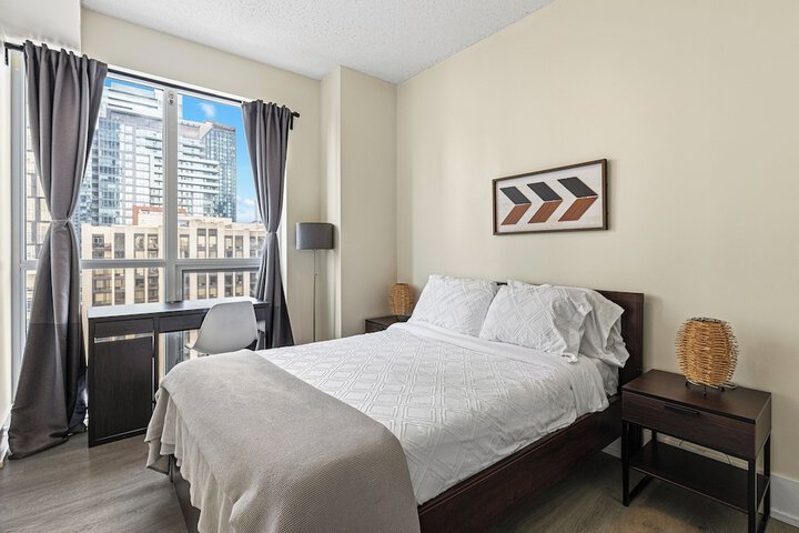 Room 1 of 40