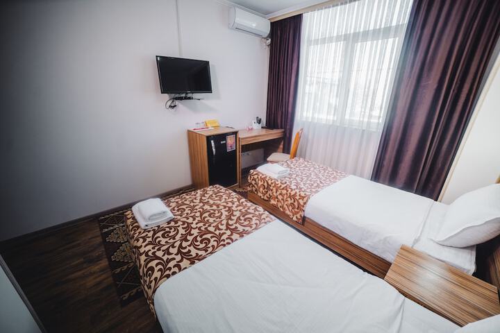 Room 14 of 78