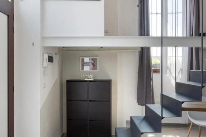 Room 10 of 15