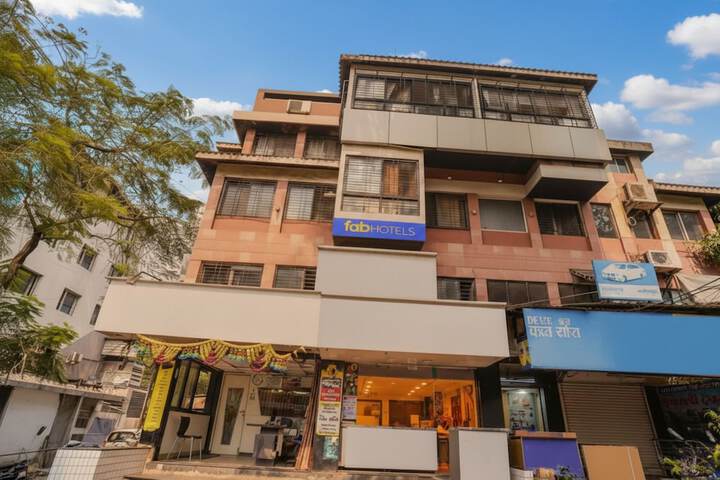Fabhotel Saroj Inn