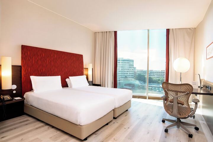 Room 5 of 31