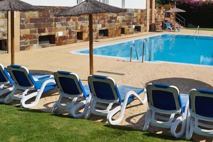 Pool Hotel