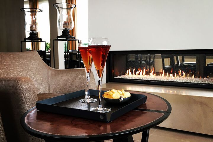 Lounge 51 of 60