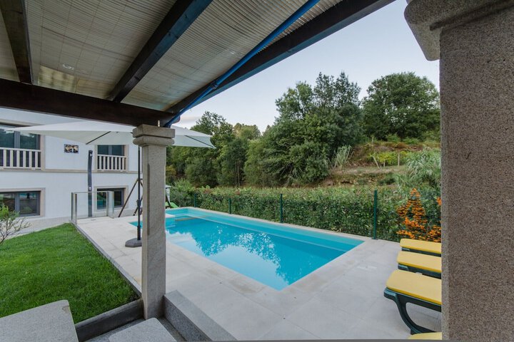 Pool 28 of 60