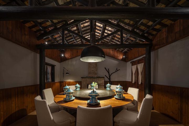Dining 138 of 172