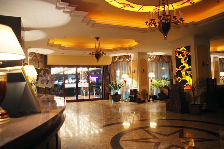 Hotel 2 of 34