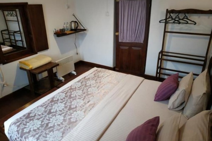 Room 8 of 31