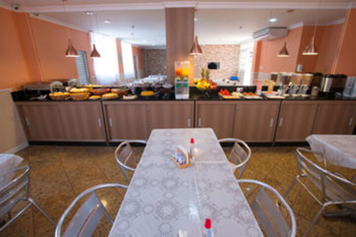 Dining 6 of 78