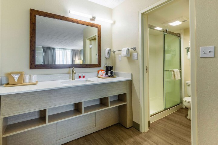 2 Double Beds (3 of 12)