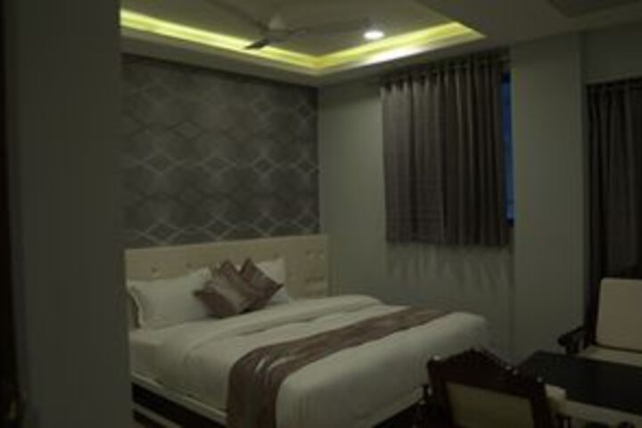Room 5 of 21