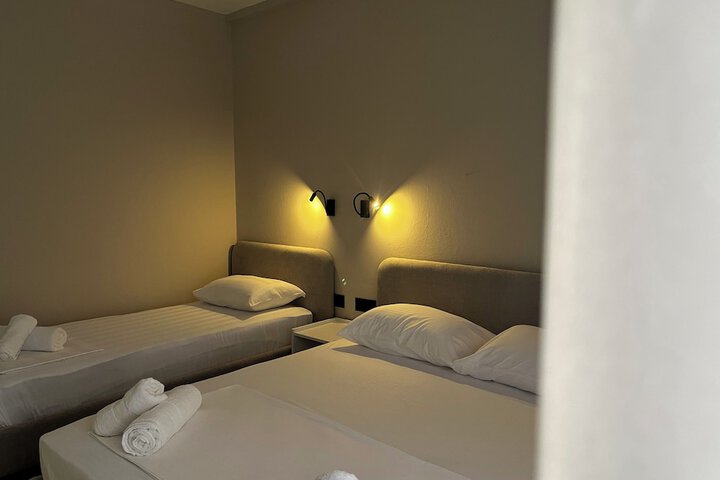 Room 44 of 71