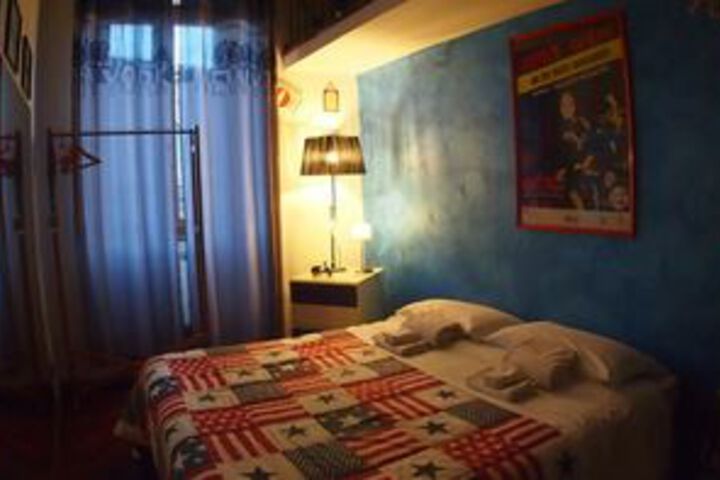 Room 12 of 25