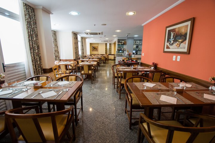 Dining 39 of 62
