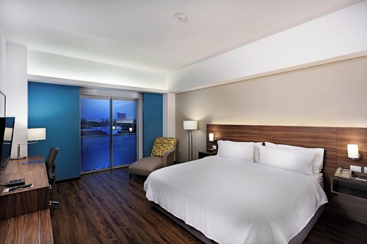 Room 13 of 67
