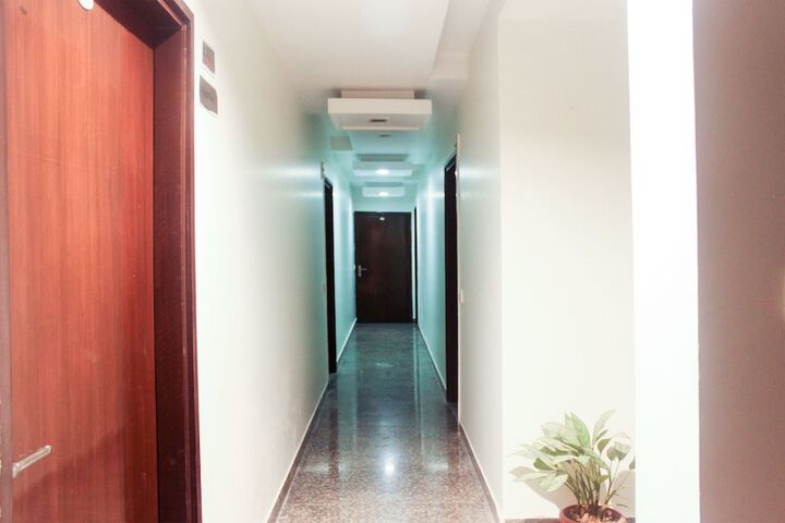 Ballroom/Hall 33 of 36