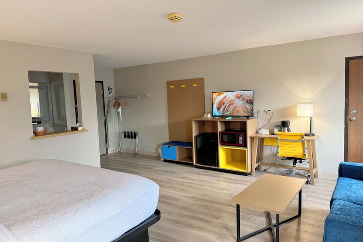Room 5 of 29