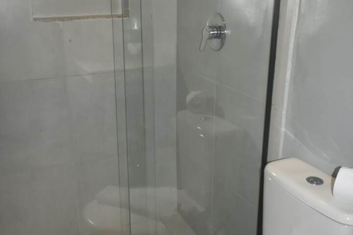 Room 11 of 27