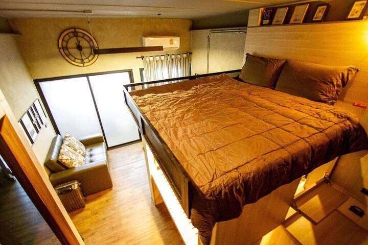 Room 19 of 51