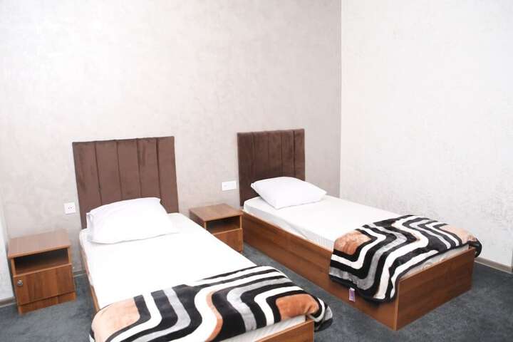 Room 6 of 29