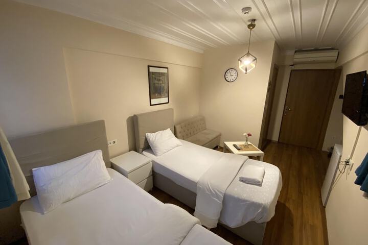 Room 19 of 21