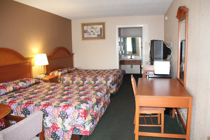 Room 10 of 43