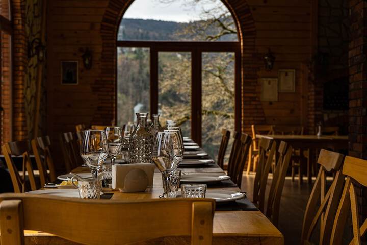 Dining 45 of 71