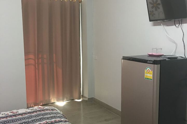 Room 30 of 99