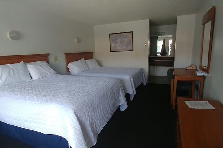 Room 20 of 32