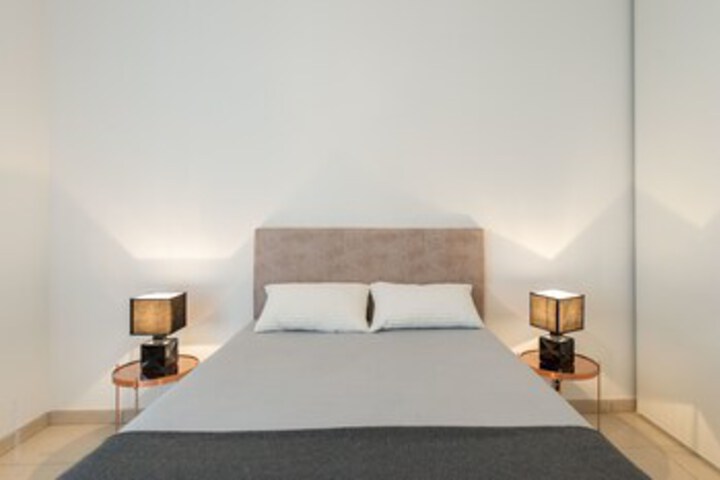 Room 16 of 22
