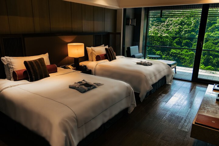 Room 15 of 82