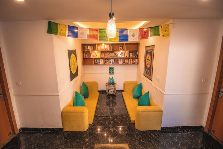 Room 16 of 44