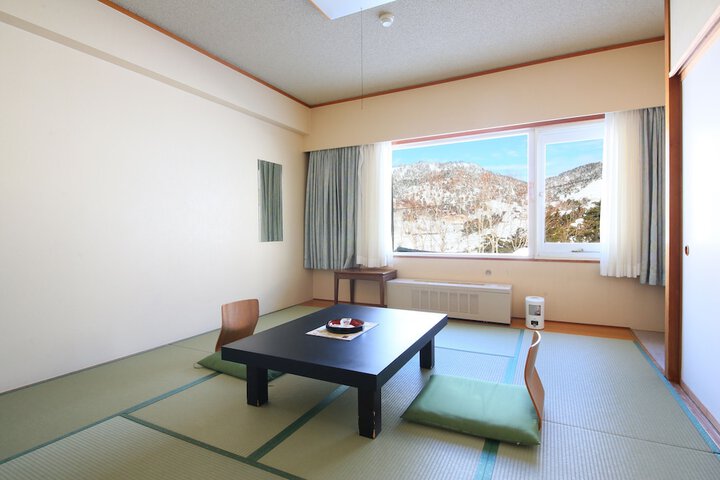Room 5 of 35