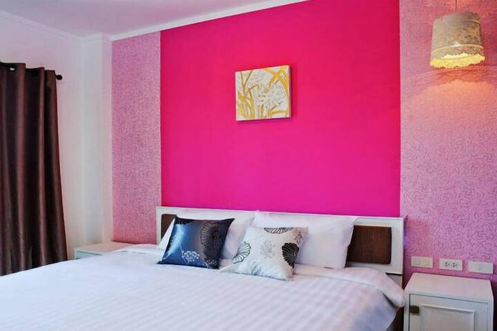 Room 9 of 22