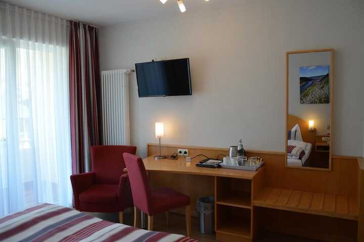 Room 22 of 53