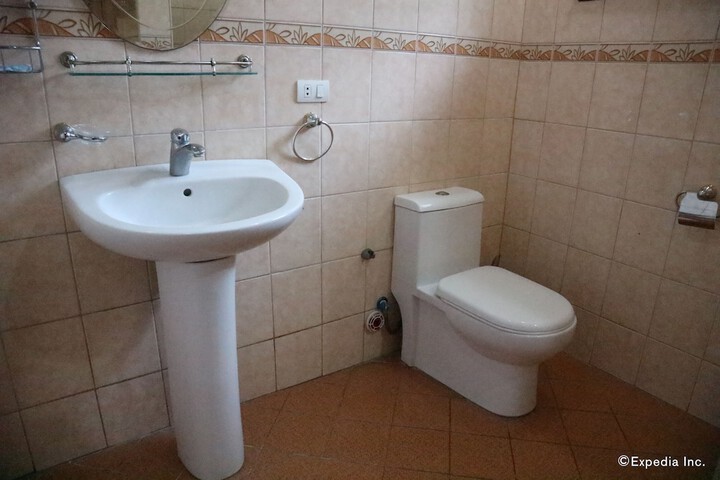 Room 15 of 36