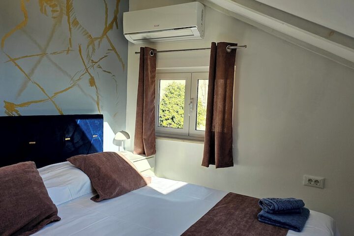 Room 21 of 140