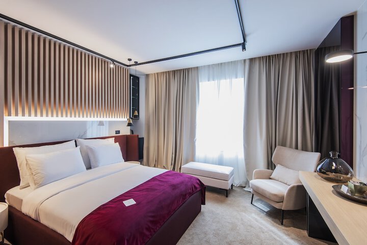 Room 19 of 68