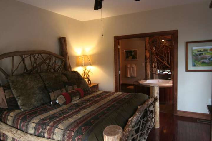 Room 4 of 27