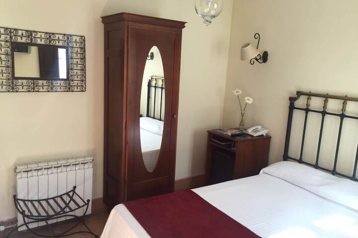 Room 3 of 60