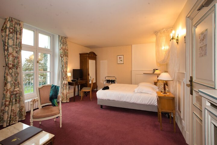 Room 33 of 75