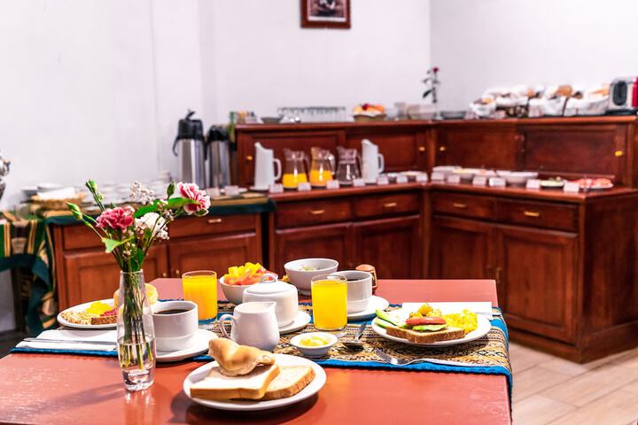 Breakfast/Coffee Service 58 of 70