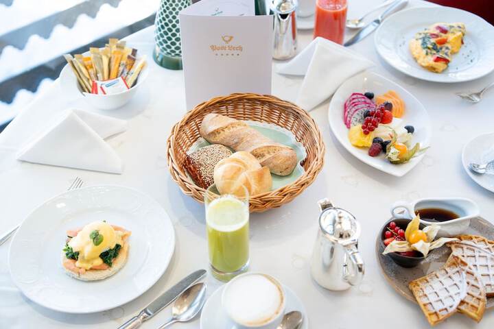Breakfast/Coffee Service 142 of 172
