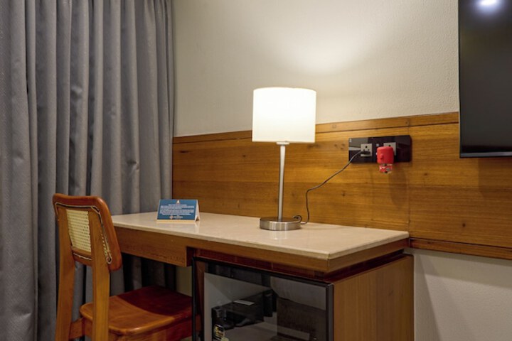 Room 21 of 40