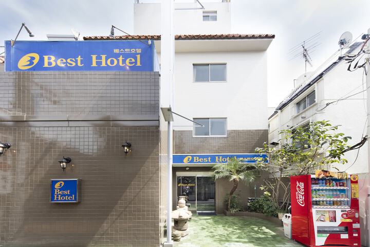 Hotel 33 of 34