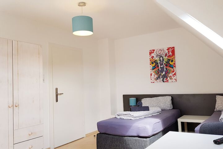 Room 4 of 35