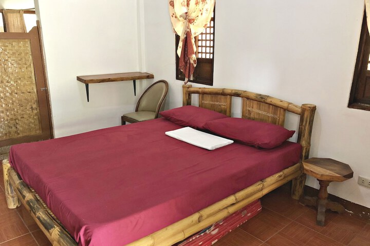 Room 12 of 44