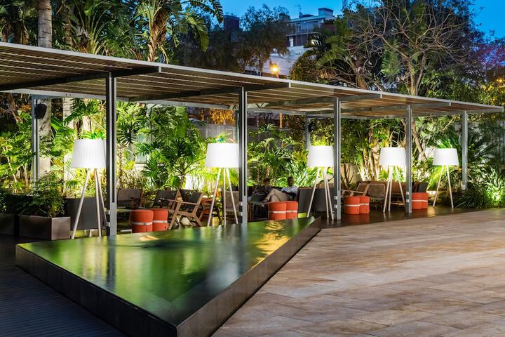 Terrace/Patio 31 of 32