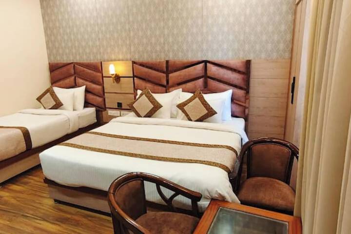 Room 14 of 24