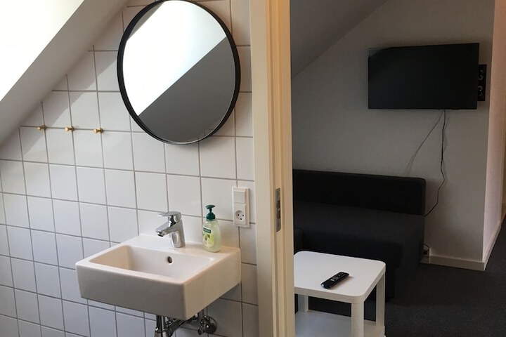 Room 46 of 59