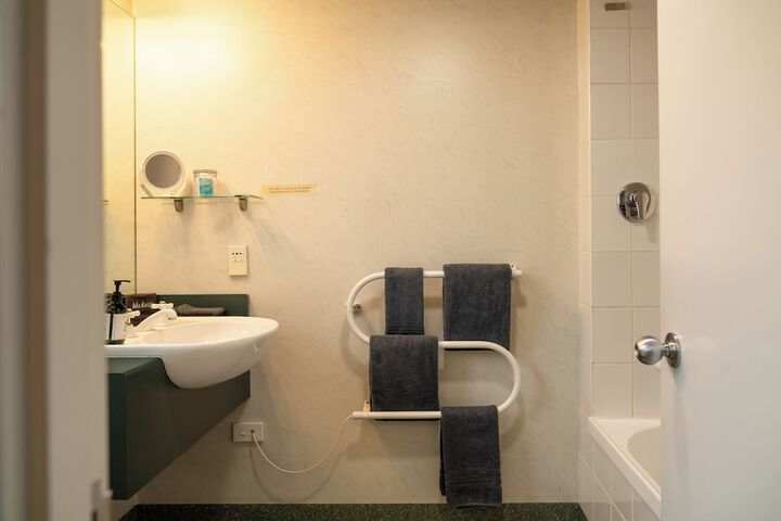 Room 75 of 115